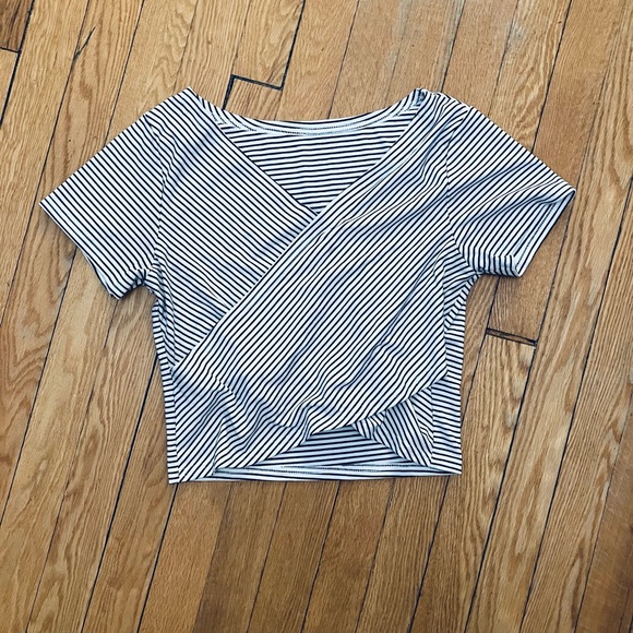 Striped top - Picture 1 of 3